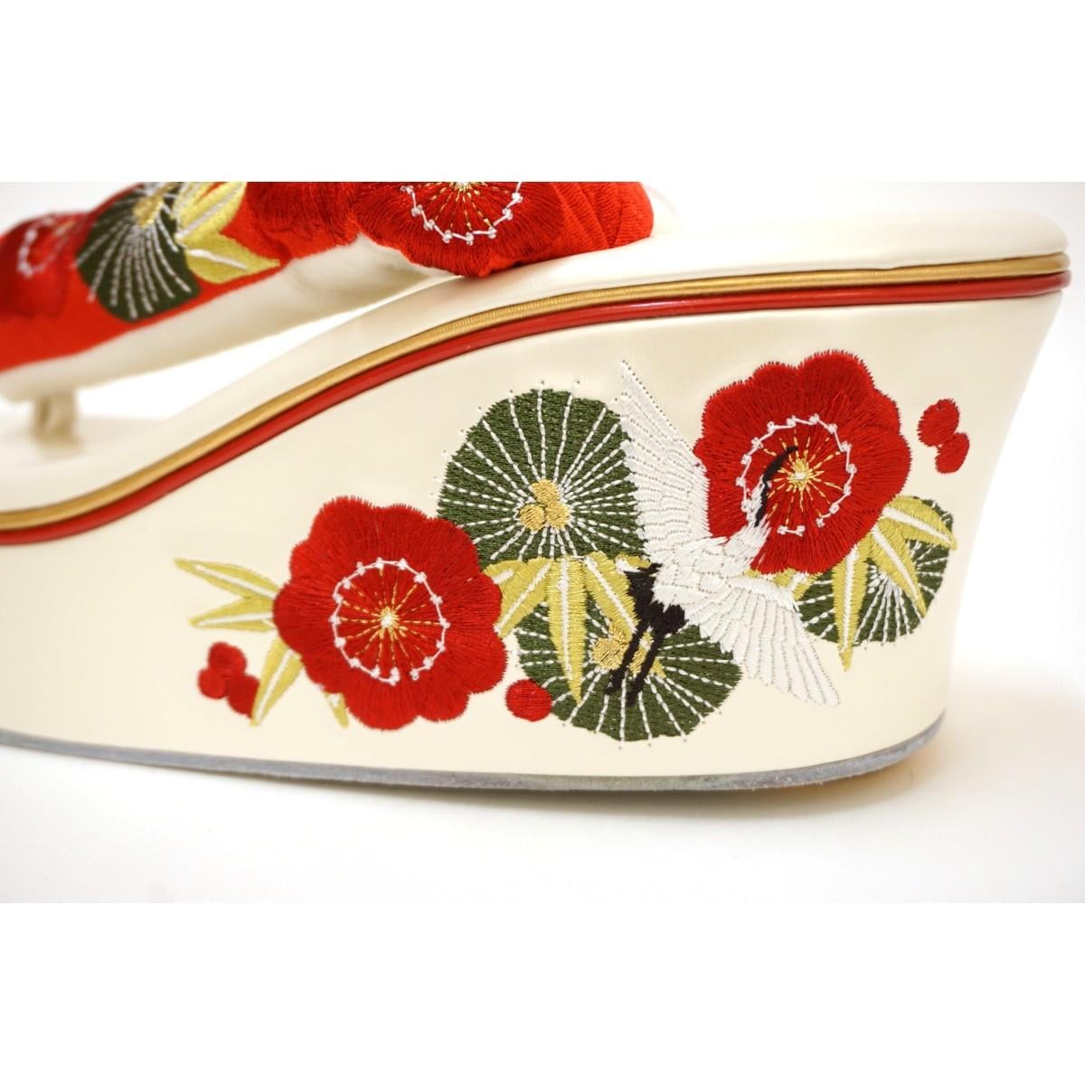 【新品】女草履　松竹梅・鶴　Ｆサイズ