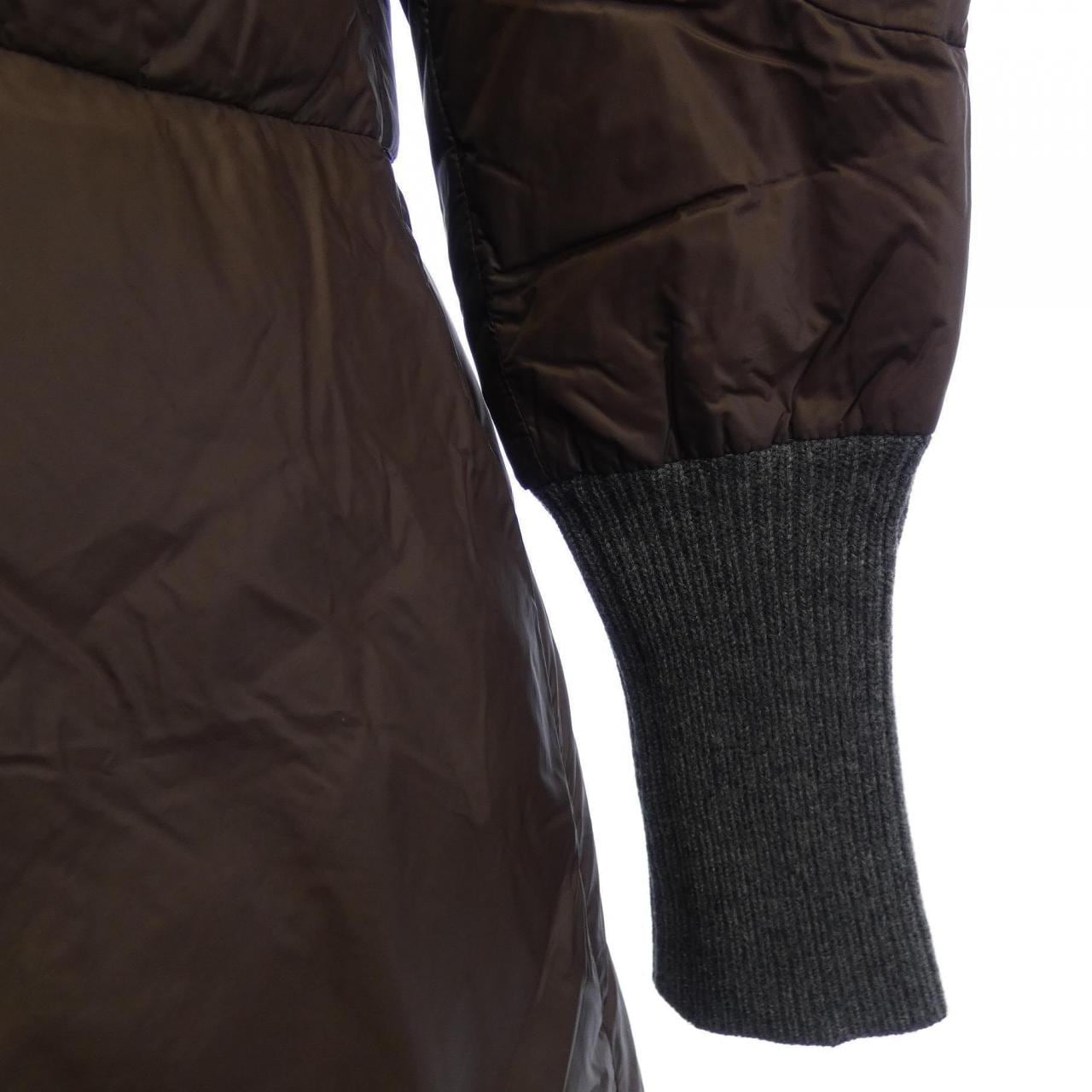 ブルネロクチネリ BRUNELLO CUCINELLI DD51517 ダウンコート