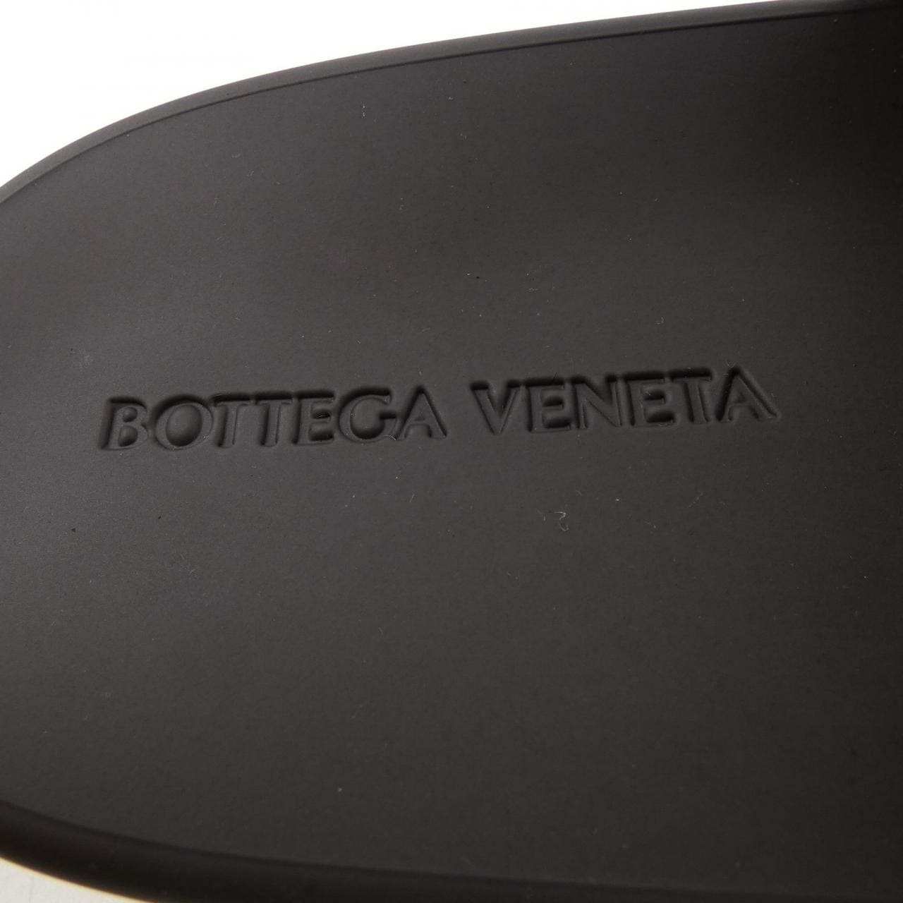 ボッテガヴェネタ BOTTEGA VENETA 690105　V1060　2113 サンダル