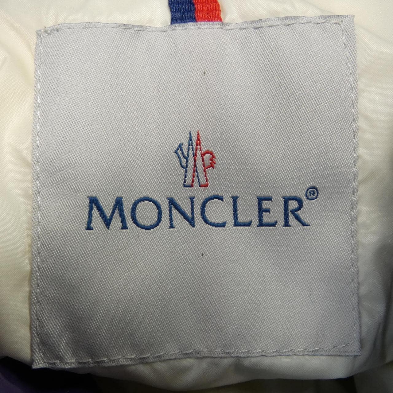 モンクレール MONCLER ダウンジャケット