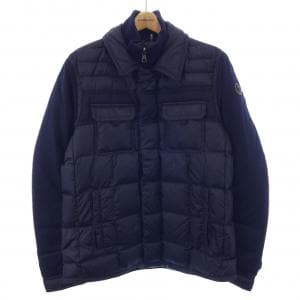 モンクレール MONCLER ダウンジャケット