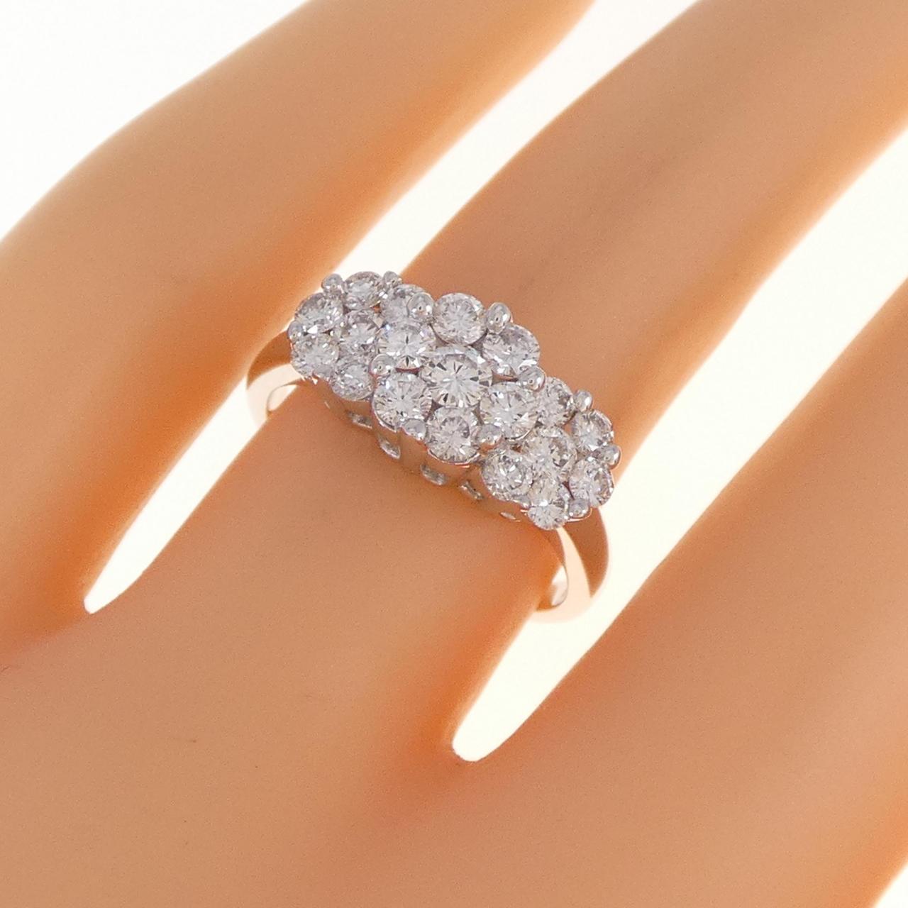 K18WG フラワー ダイヤモンド リング 1.00CT