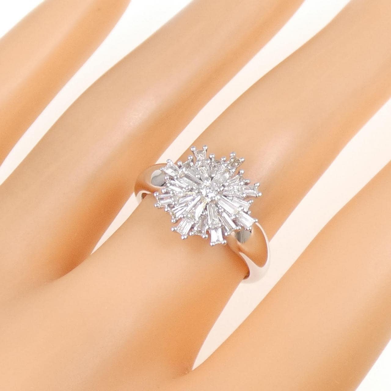 K18WG ダイヤモンド リング 0.40CT