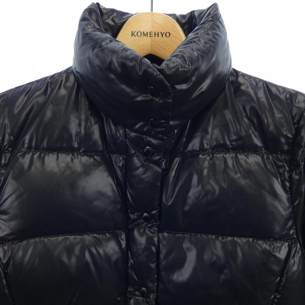 モンクレール MONCLER ダウンジャケット