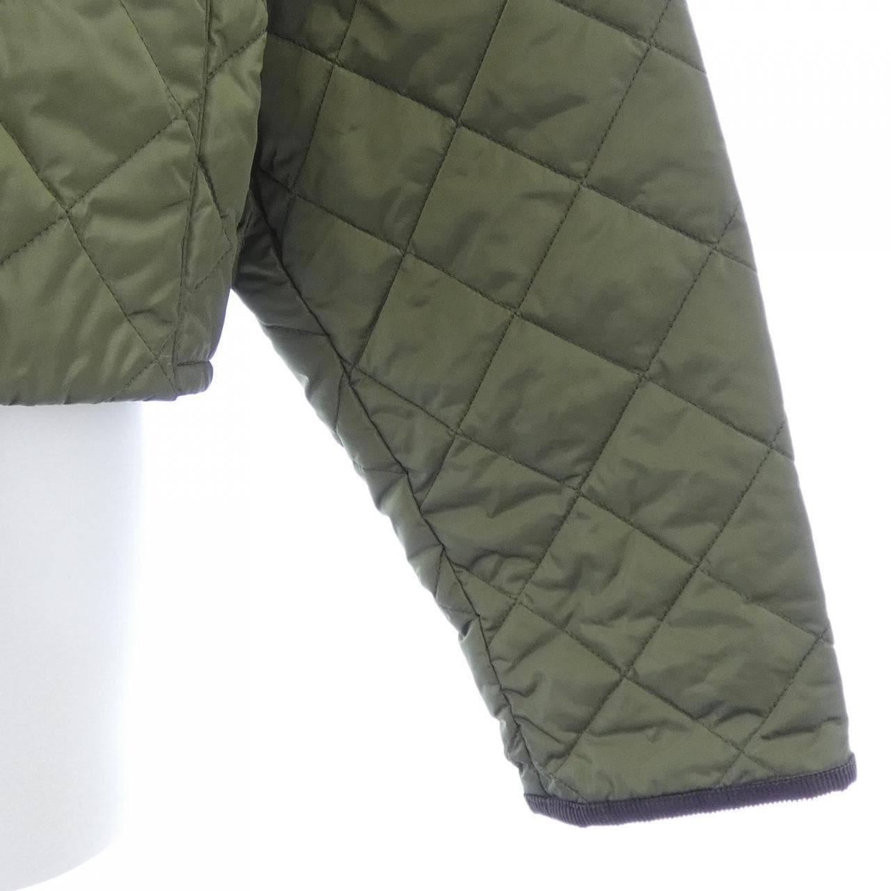 プラダ PRADA トライアングルロゴ クロップド キルティングジャケット 29X166 SOOO 1WQ9 ジャケット