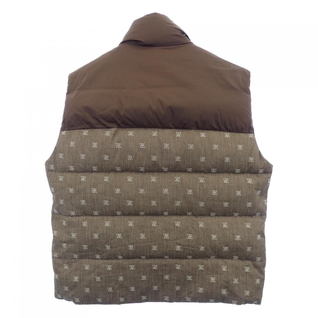 フェンディ FENDI FAA679 ダウンベスト