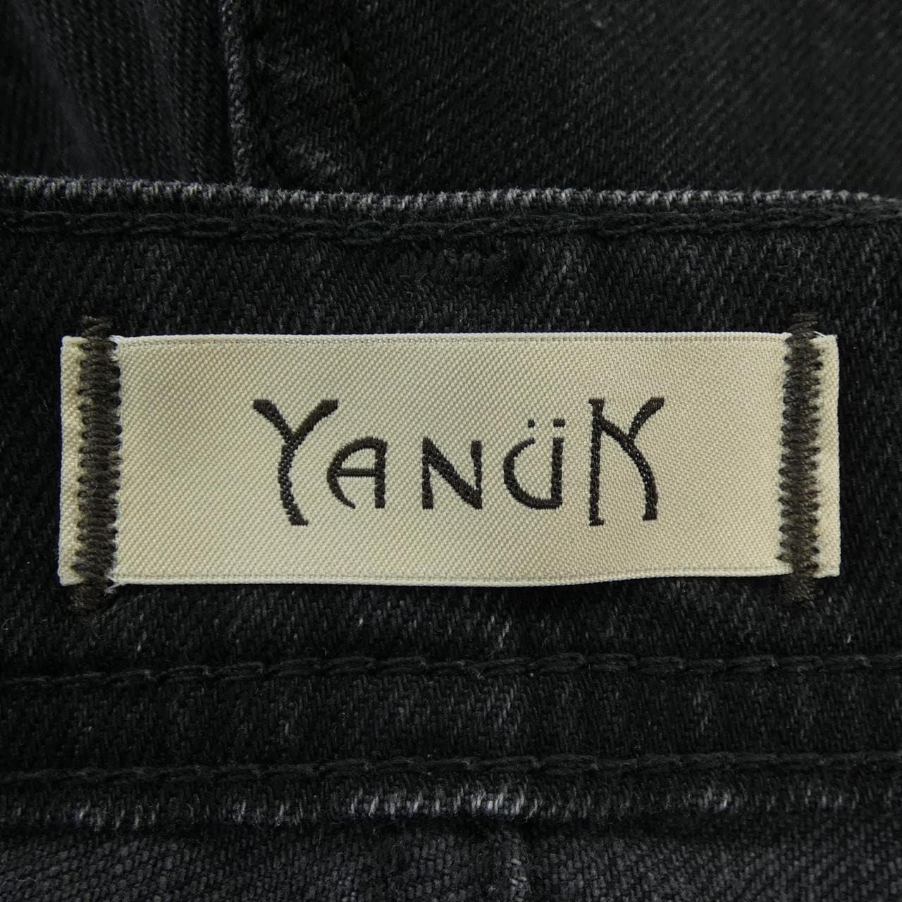 ヤヌーク YANUK ジーンズ