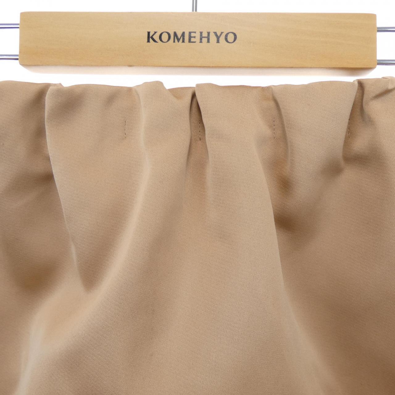 ヌメロヴェントゥーノ N°21 スカート