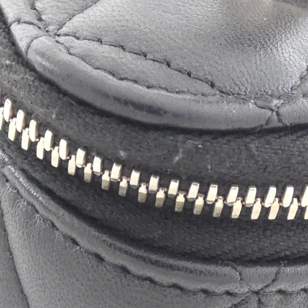 CHANEL AP2199 bag