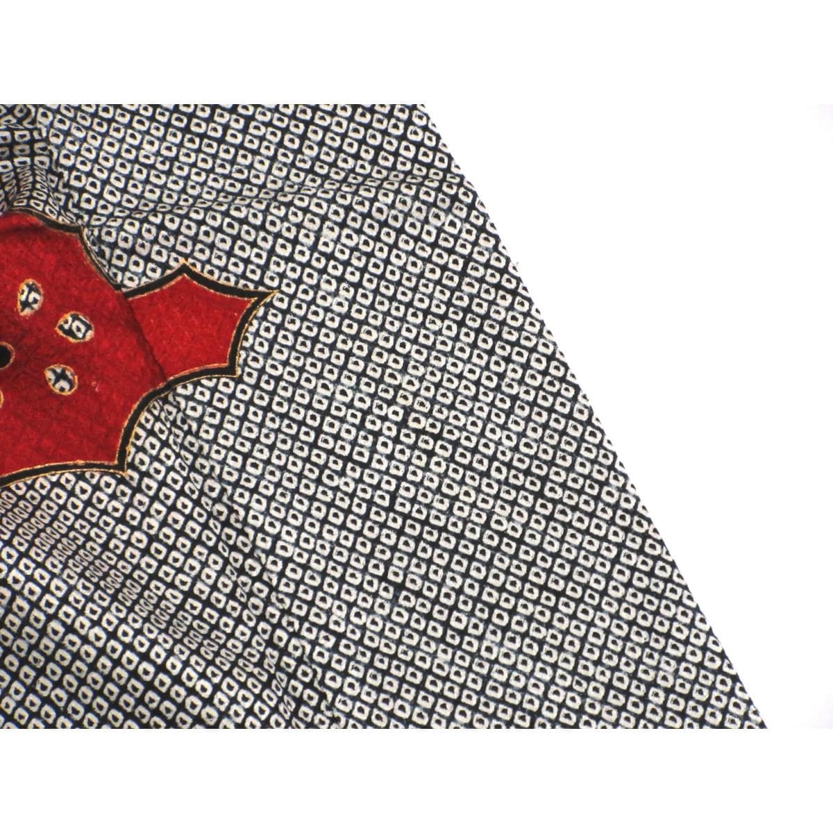 振袖　総絞り　友禅金彩加工　刺繍入り　身幅Ｌ寸