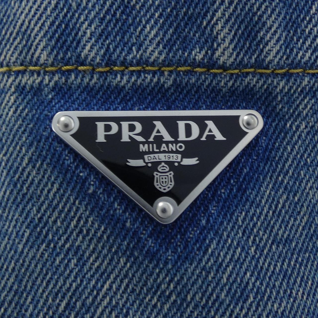 プラダ PRADA オーバーサイズ オーガニックデニム トライアングルロゴ GFC036 SOOO 13Z6 シャツ