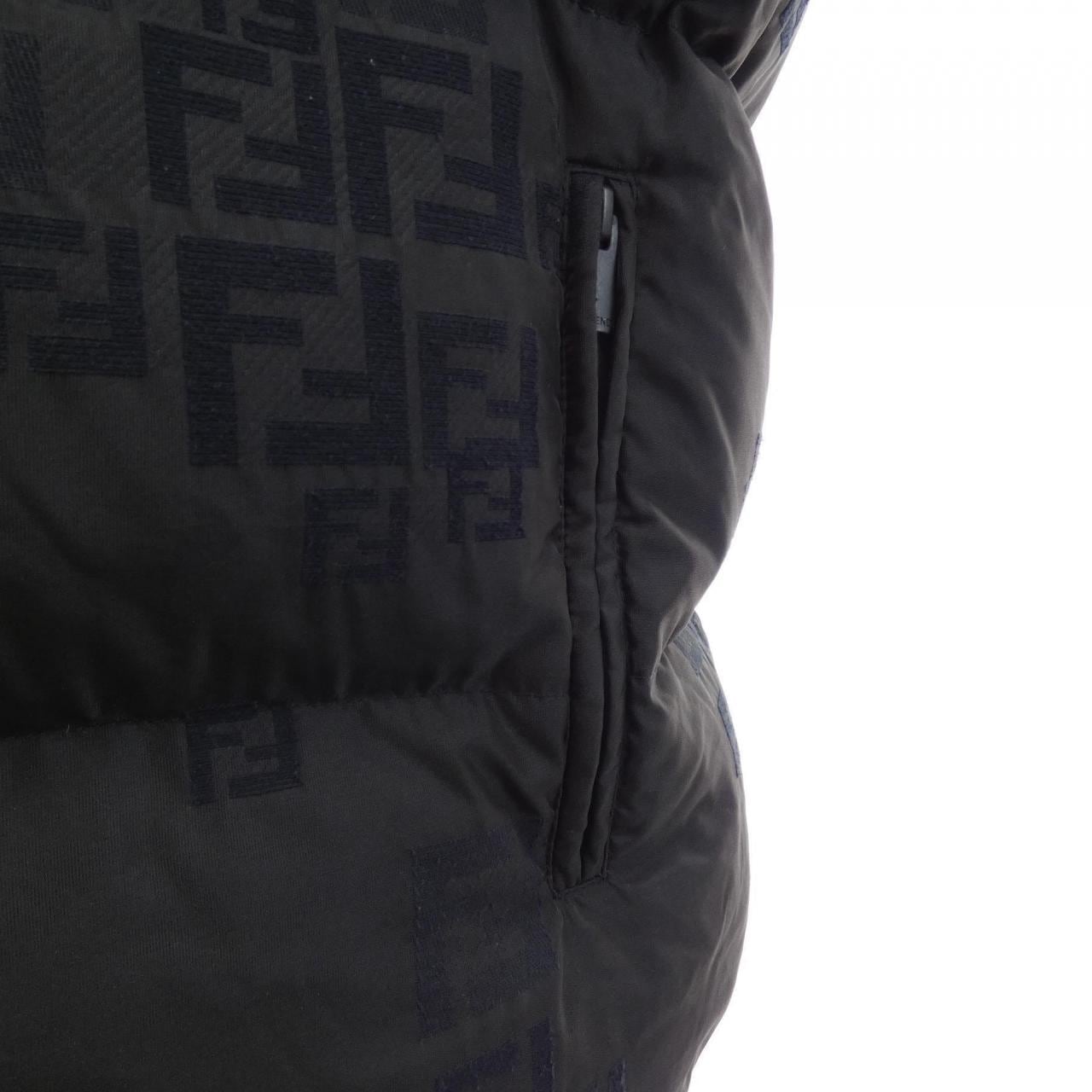 フェンディ FENDI FAA694 AAAS ダウンベスト