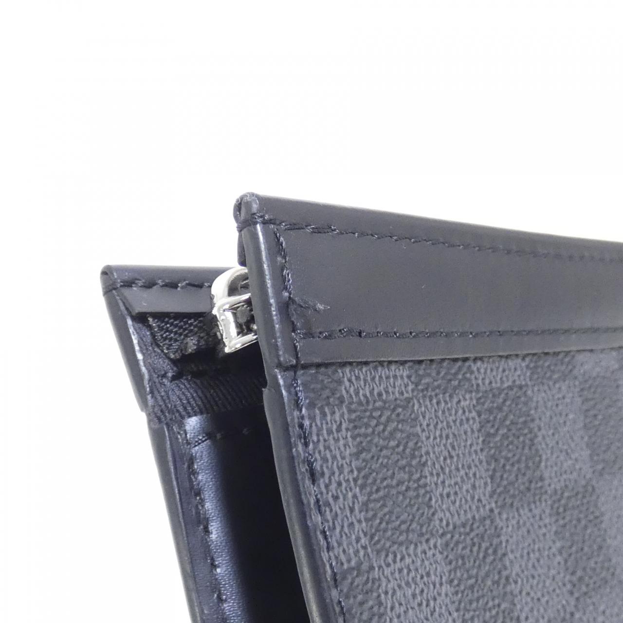 LOUIS VUITTON Damier 石墨 Pochette Voyage 中号包 N41696
