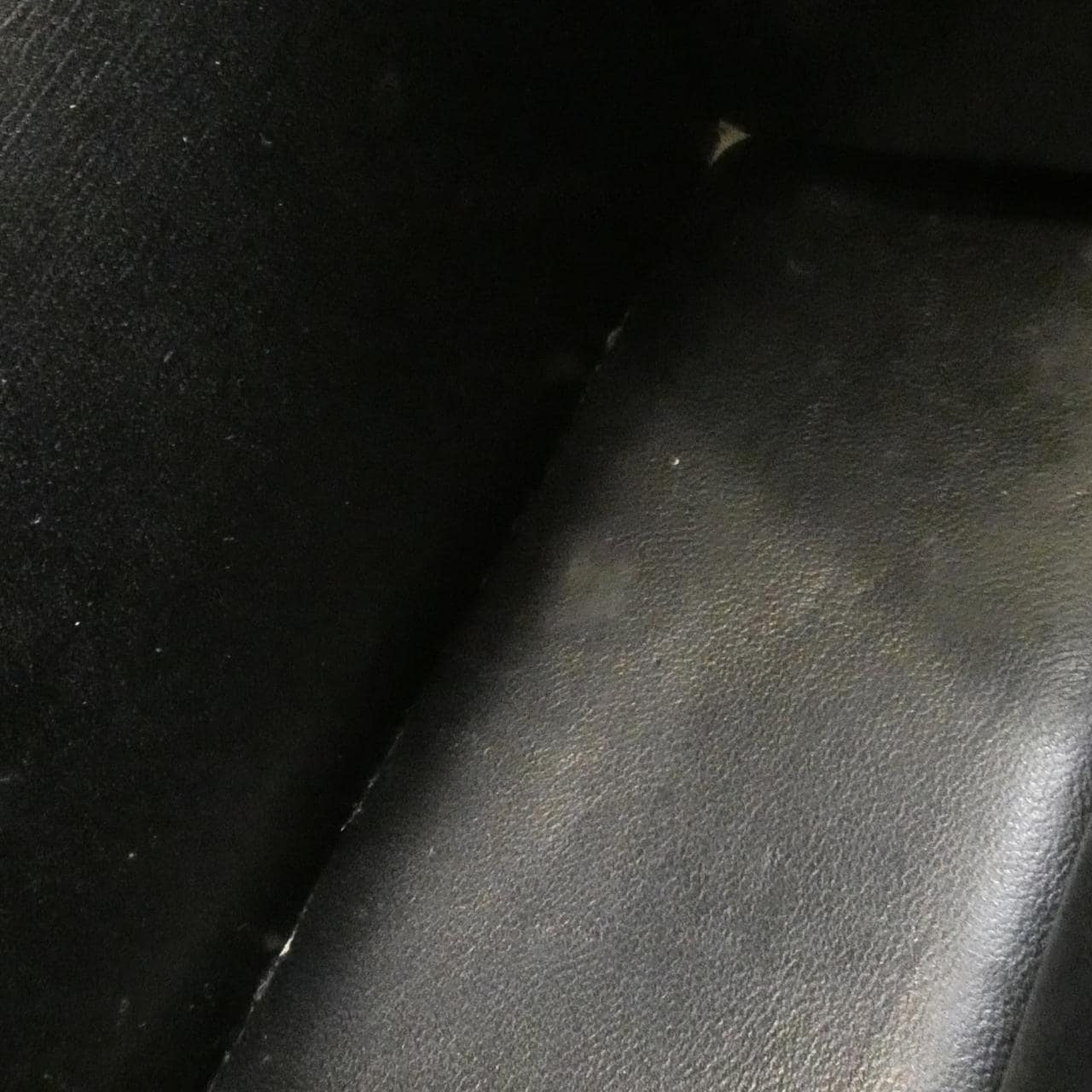 ロエベ バルセロナ 302 74NP39 ショルダーバッグ