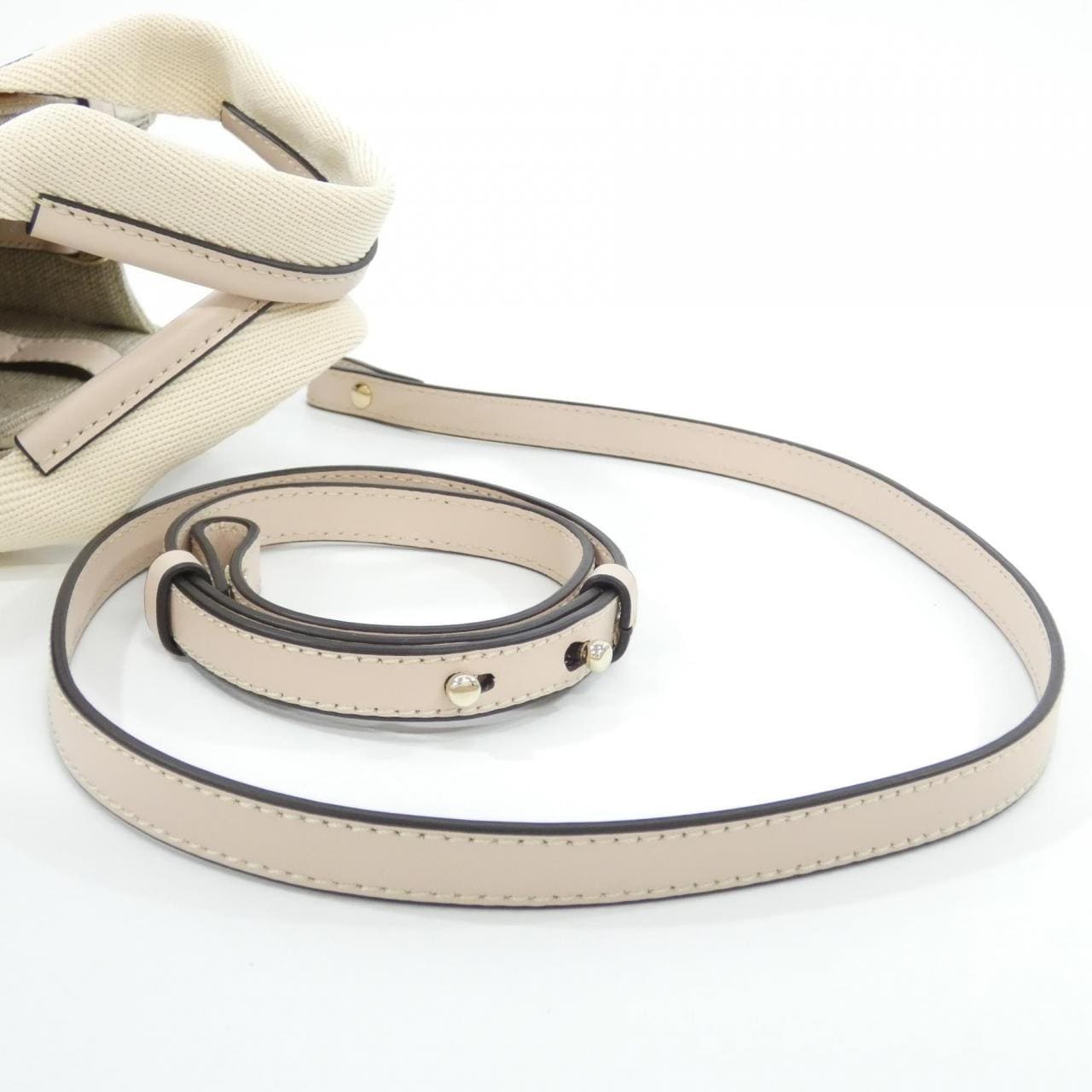 【新品】クロエ ウッディ スモール トート CHC22AS397 I26 バッグ