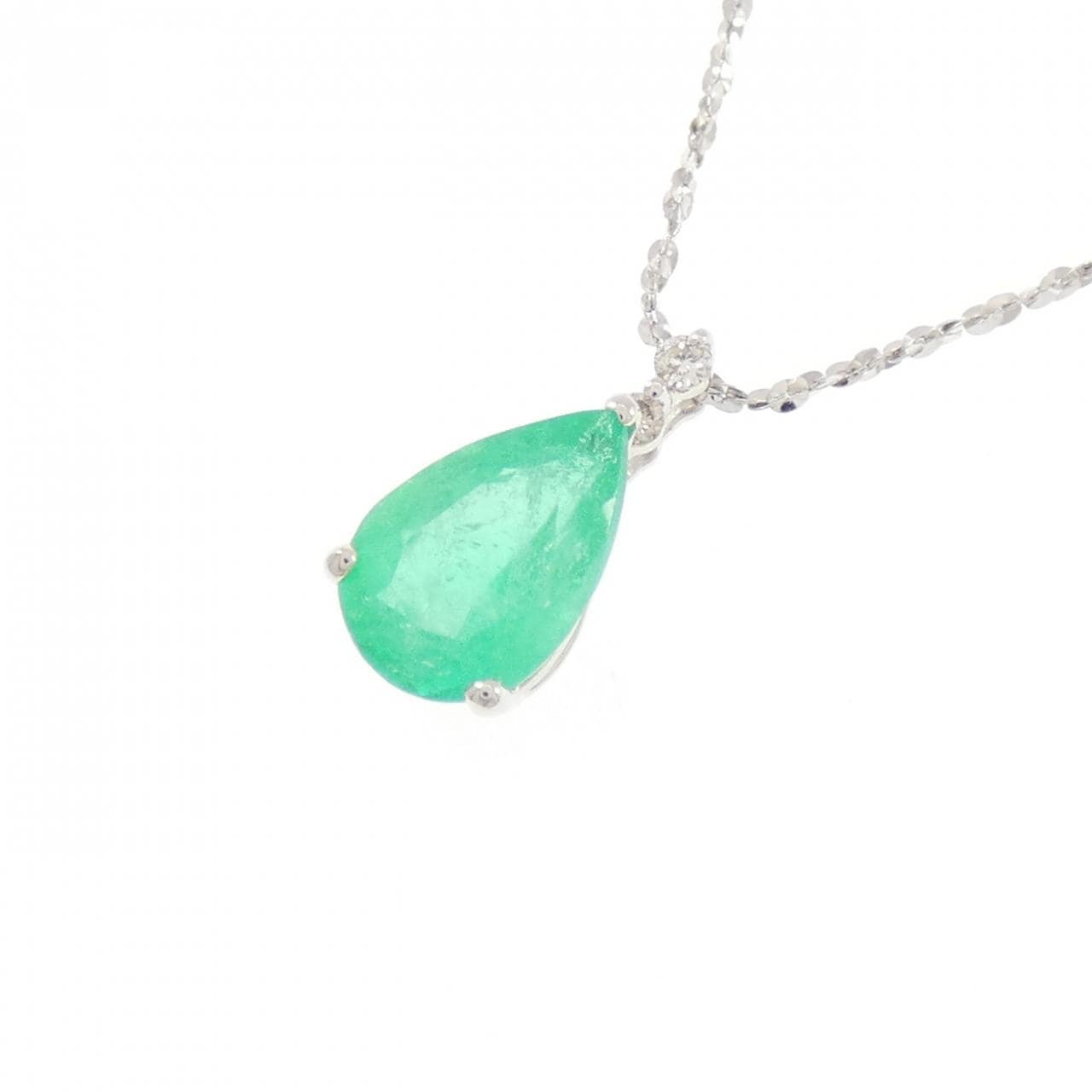 K18WG/PT850 エメラルド ネックレス 1.84CT