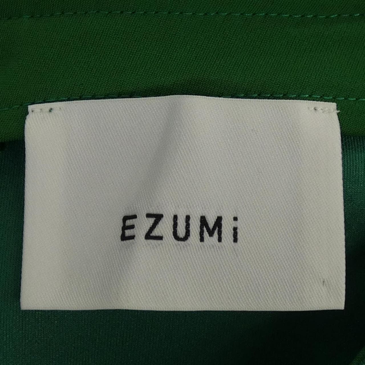 エズミ EZUMi トップス