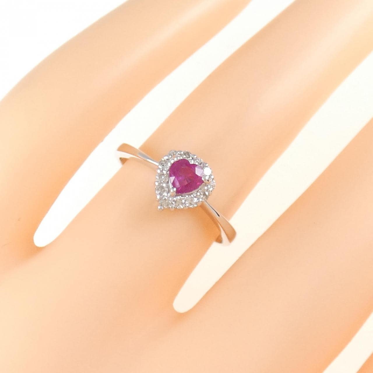 K18WG红宝石戒指0.25CT
