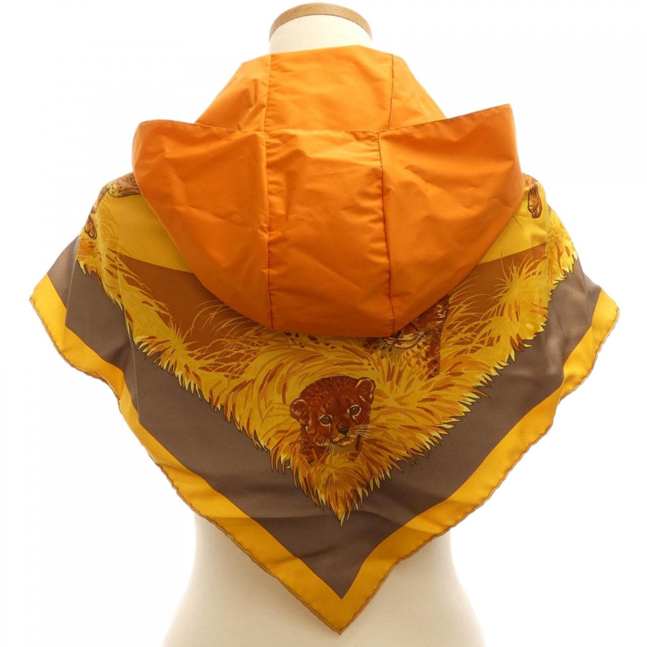 HERMES Capuche Impermeable et Pochette H1063008 Petit H Shawl