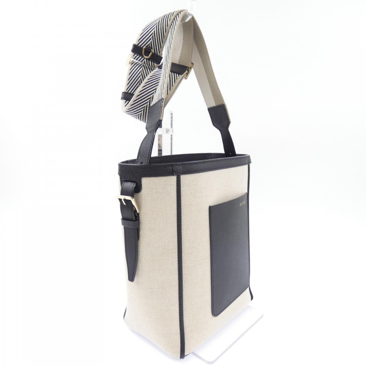 ヴァレクストラ VALEXTRA バケットバッグ WBSF008773TOC99 BAG