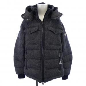 モンクレール MONCLER ダウンジャケット
