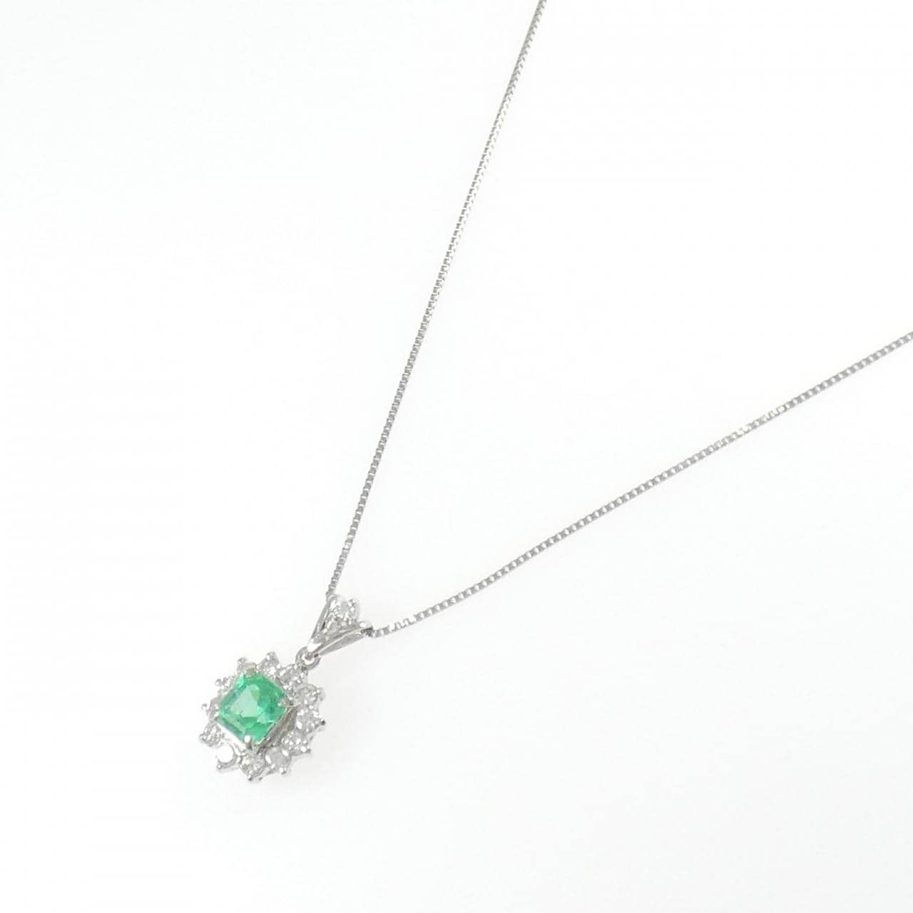 PT900/PT850 エメラルド ネックレス 0.71CT