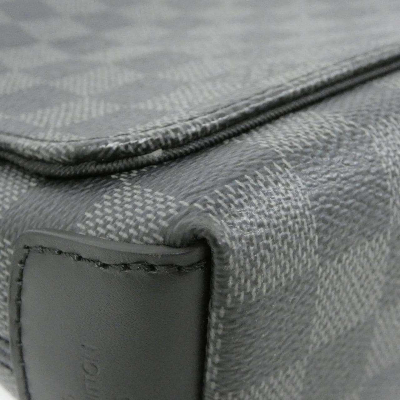 ルイヴィトン ダミエ グラフィット ディストリクト PM N40349 ショルダーバッグ