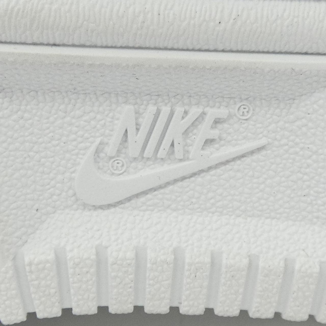 ナイキ NIKE DD8959-100 スニーカー