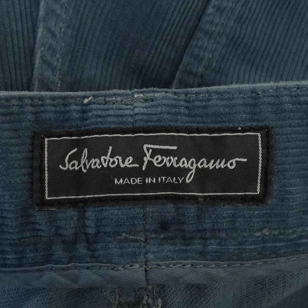 サルヴァトーレフェラガモ SALVATORE FERRAGAMO パンツ