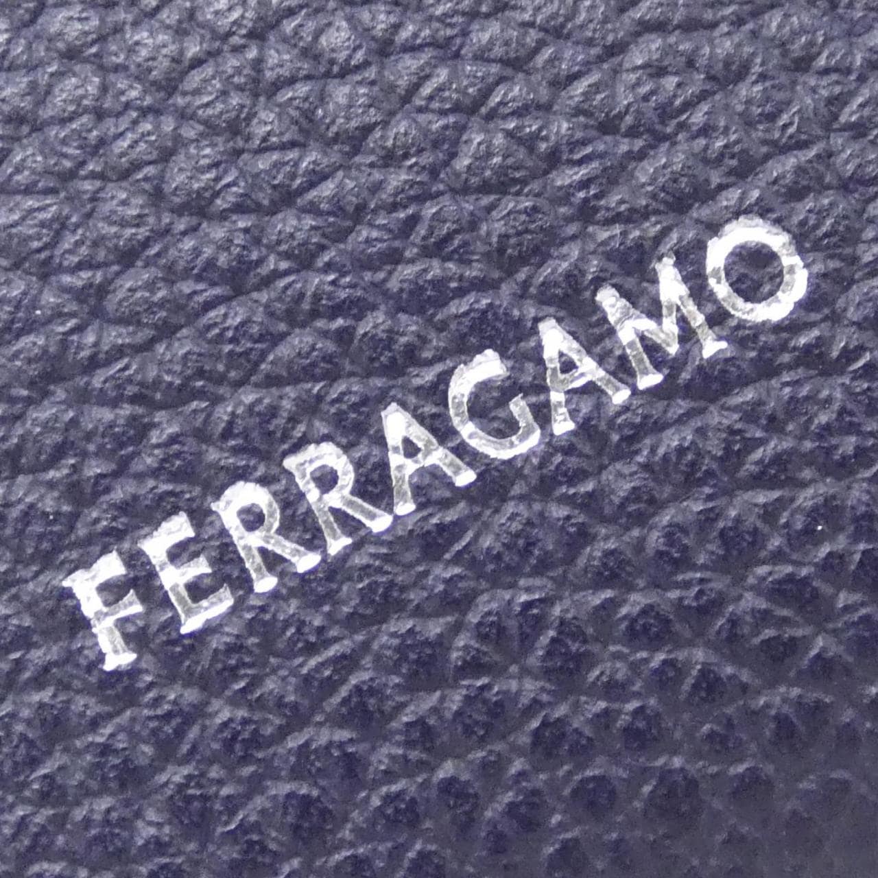 Ferragamo 24 1624肩背包
