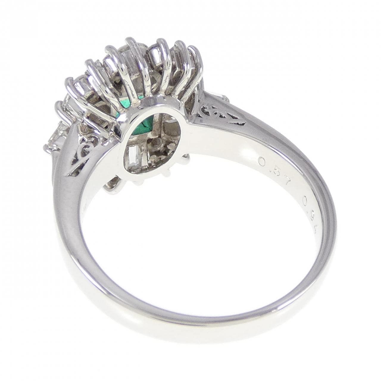 PT900 エメラルド リング 0.57CT