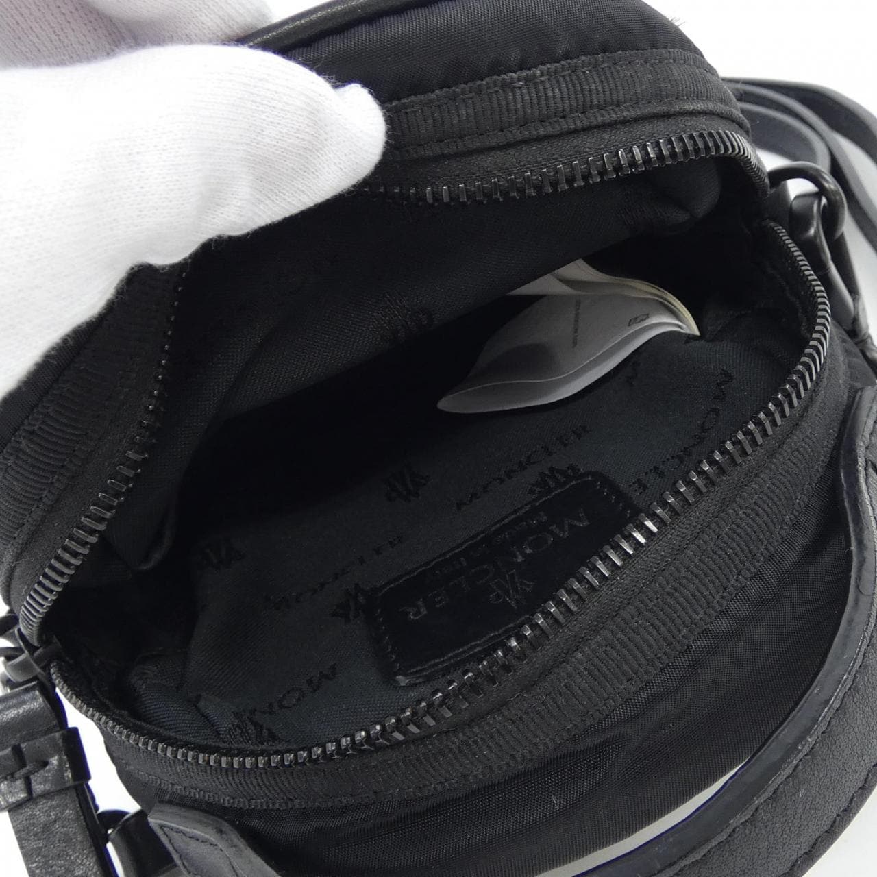 モンクレール MONCLER B209A065400 01605 BAG