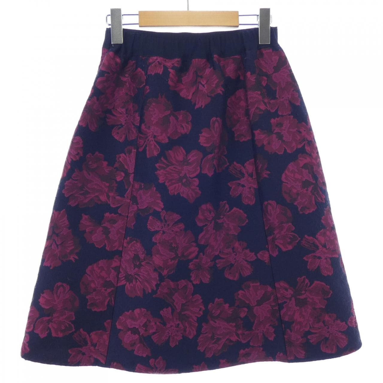 トゥービーシック TO BE CHIC スカート