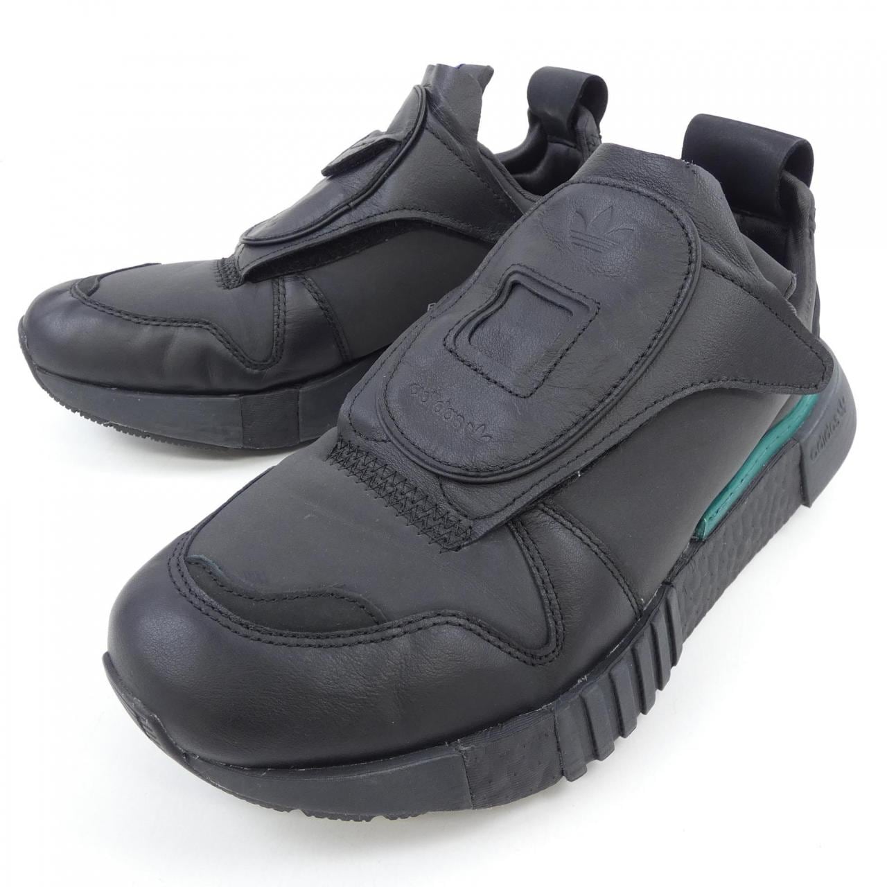 アディダス ADIDAS スニーカー