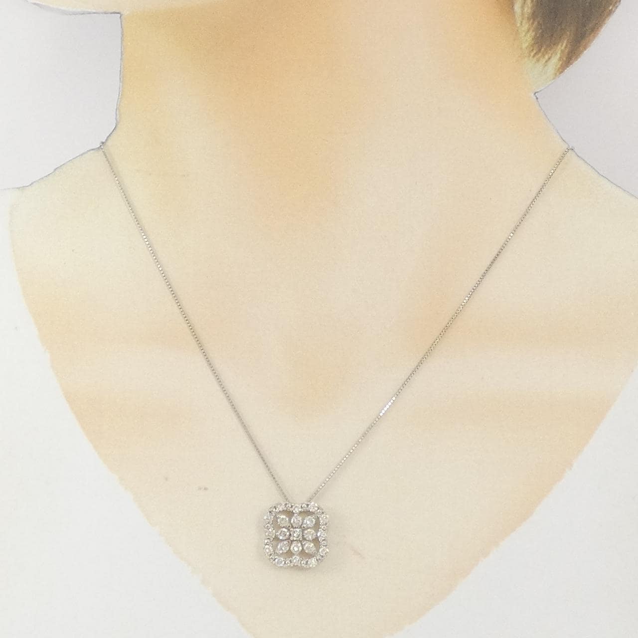 PT900/PT850 フラワー ダイヤモンド ネックレス 1.00CT