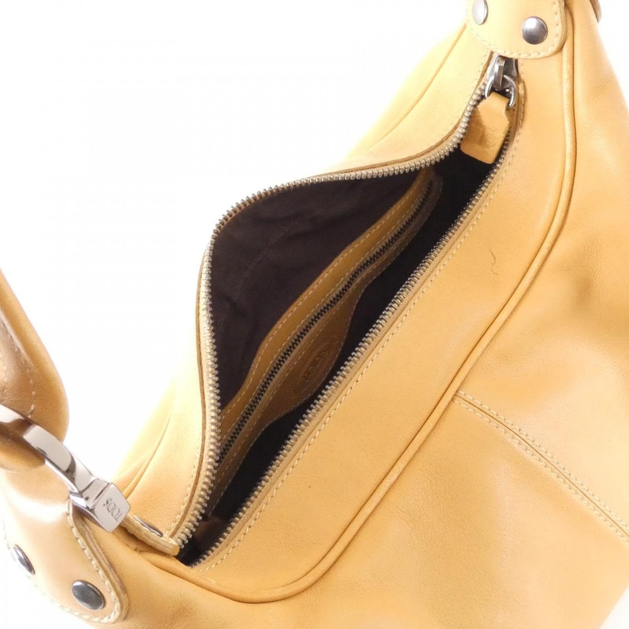 トッズ ショルダーバッグ