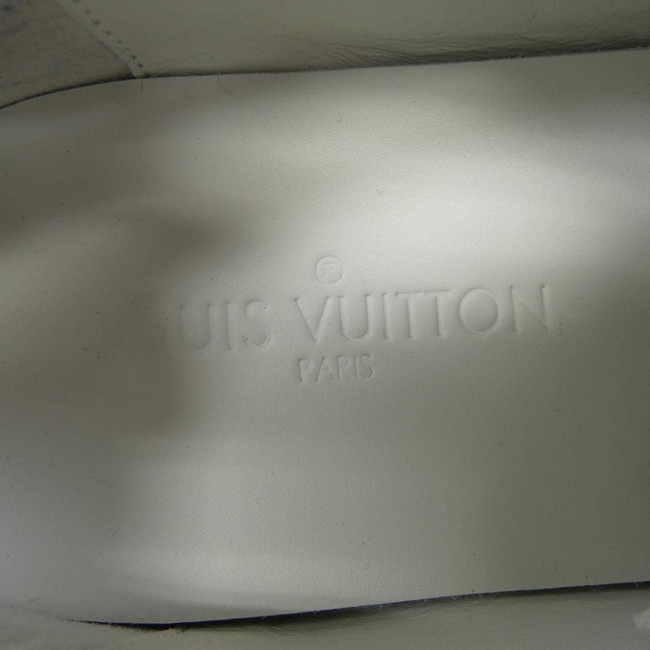 ルイヴィトン LOUIS VUITTON スニーカー