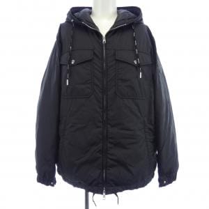 モンクレール MONCLER ダウンジャケット