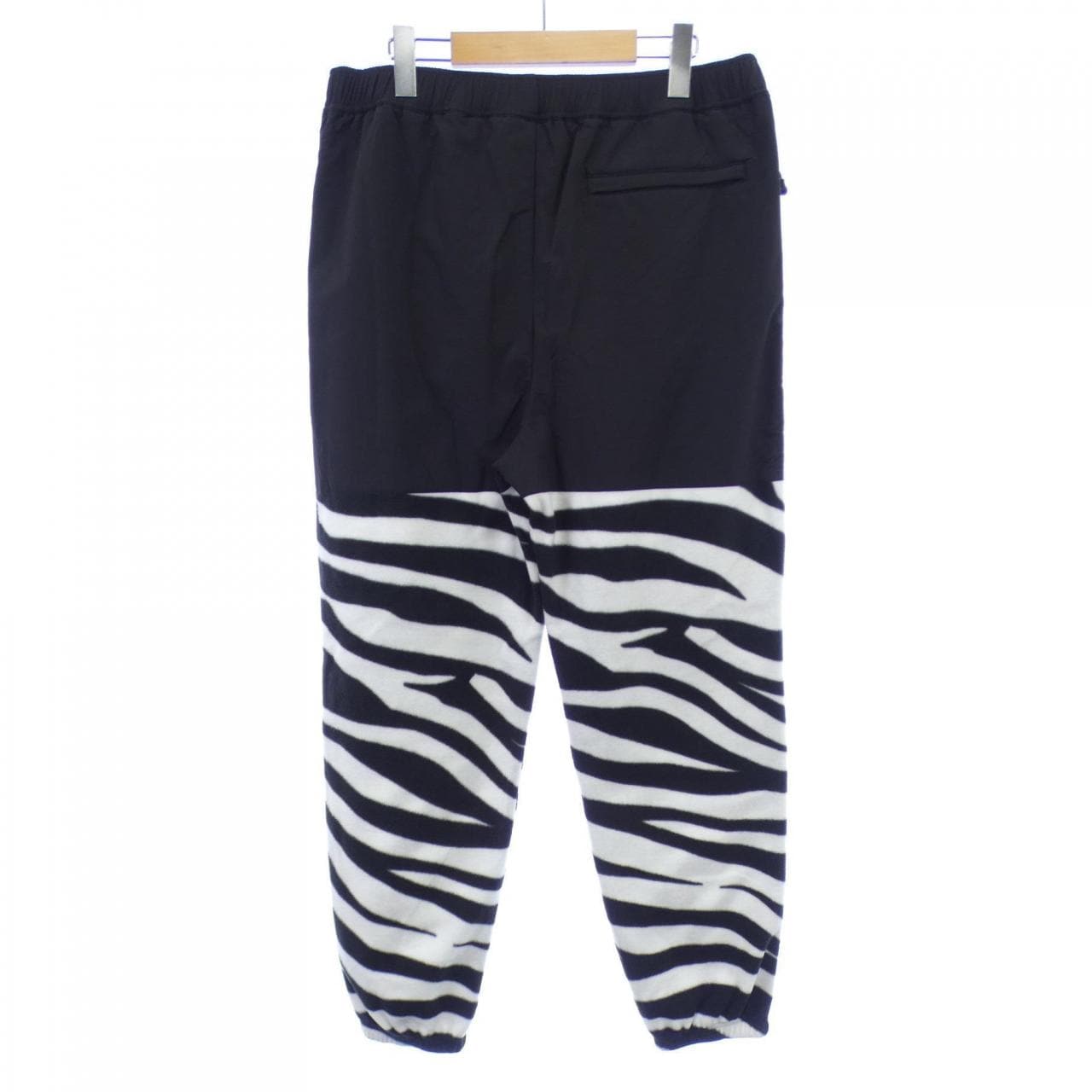 エフシーアールビー F.C.R.B. パンツ