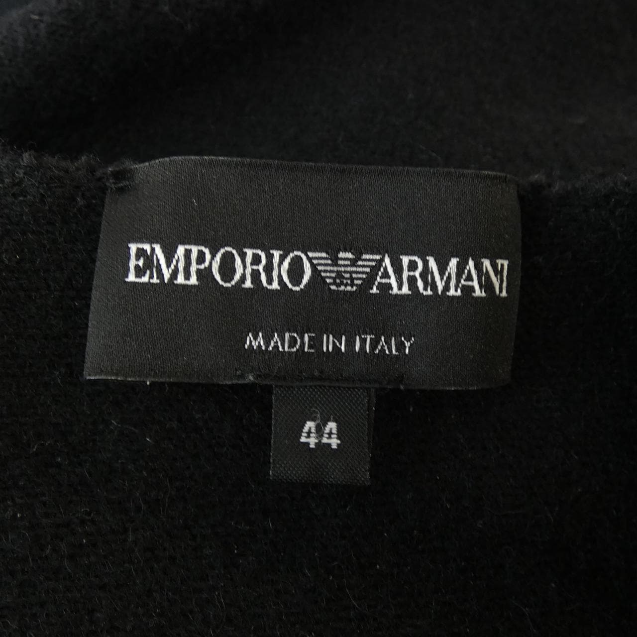 エンポリオアルマーニ EMPORIO ARMANI トップス