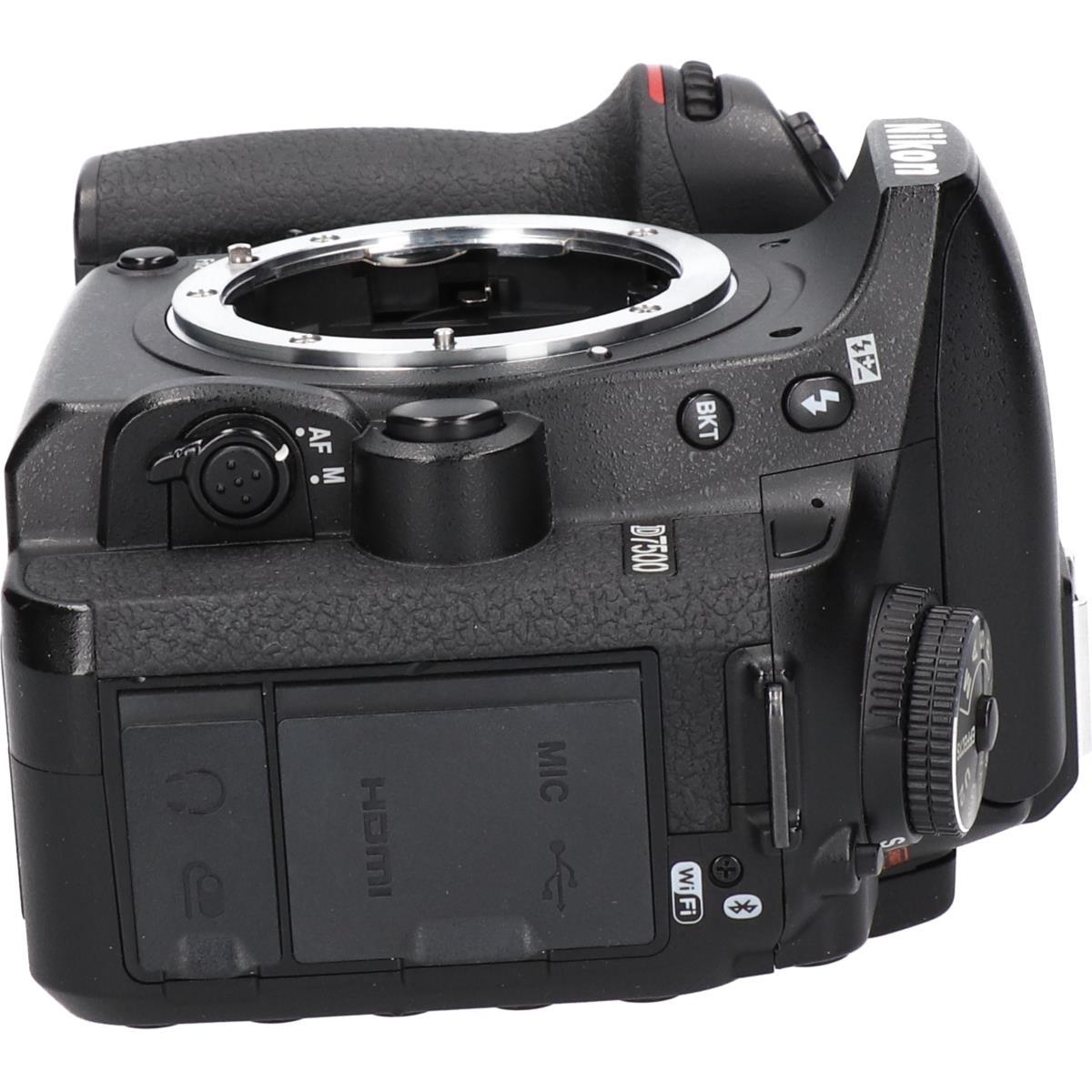NIKON D7500