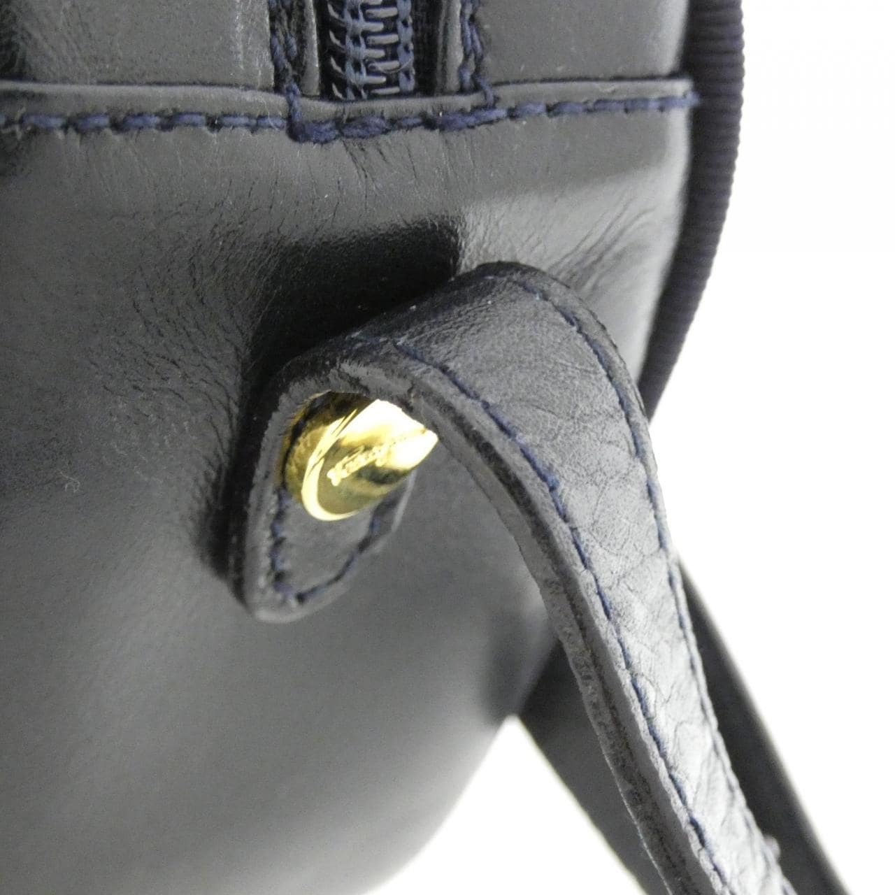 【ヴィンテージ】サルヴァトーレフェラガモ 21 4183 ショルダーバッグ