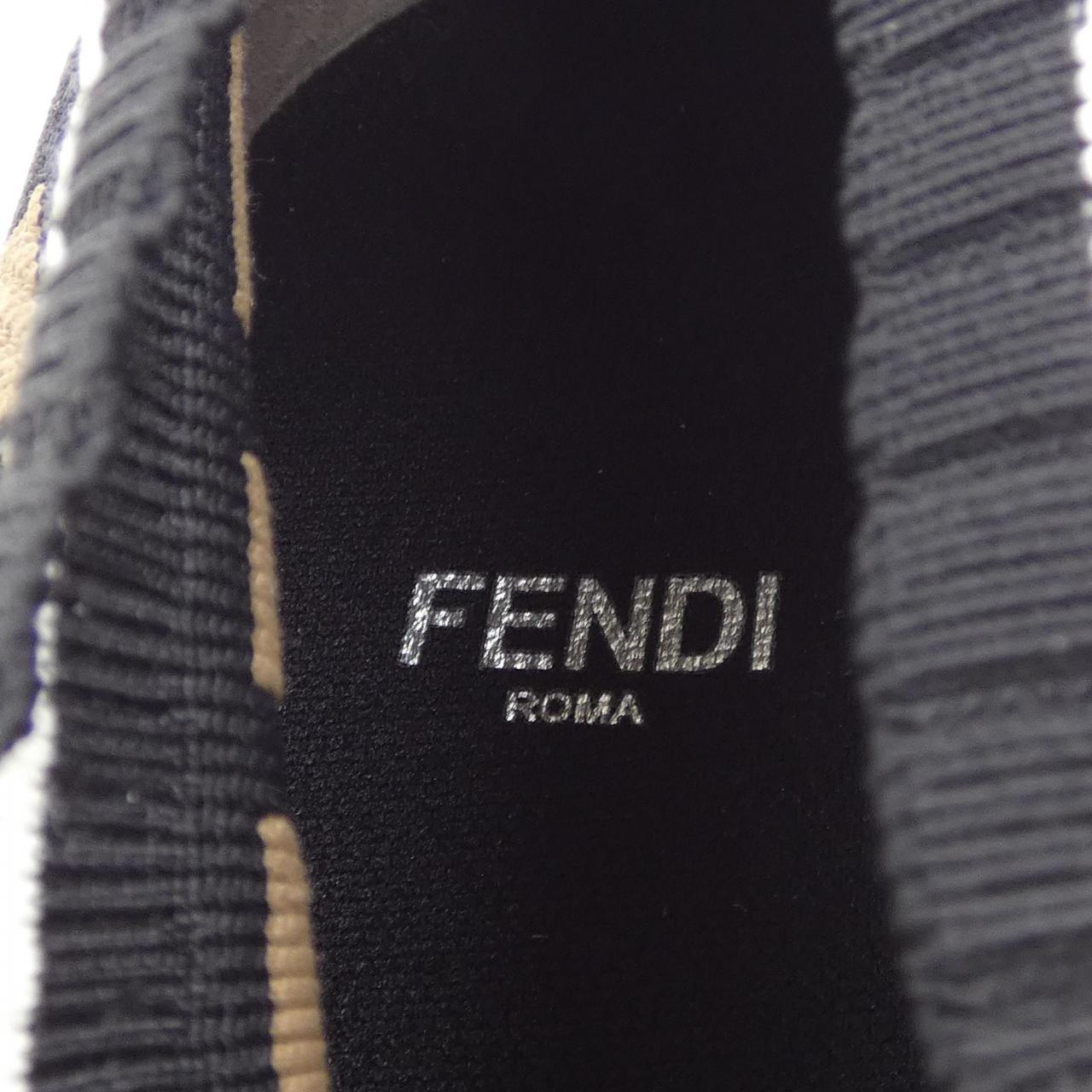 フェンディ FENDI スニーカー