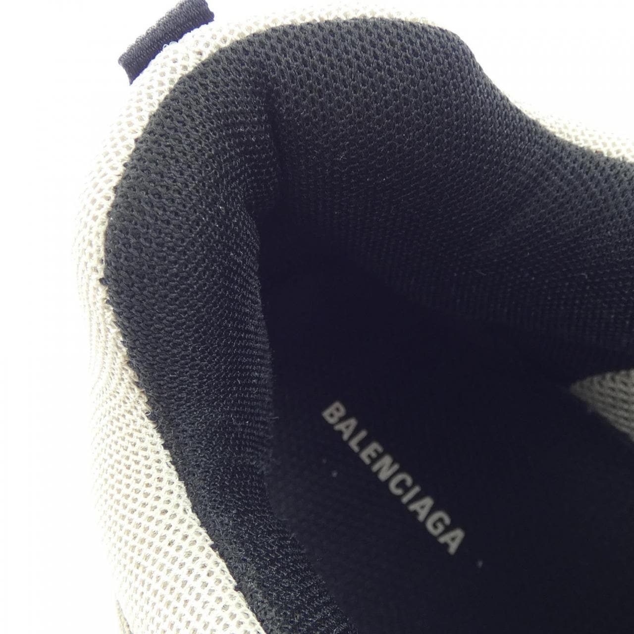 バレンシアガ BALENCIAGA TRIPLE S 536737 W09O6 スニーカー