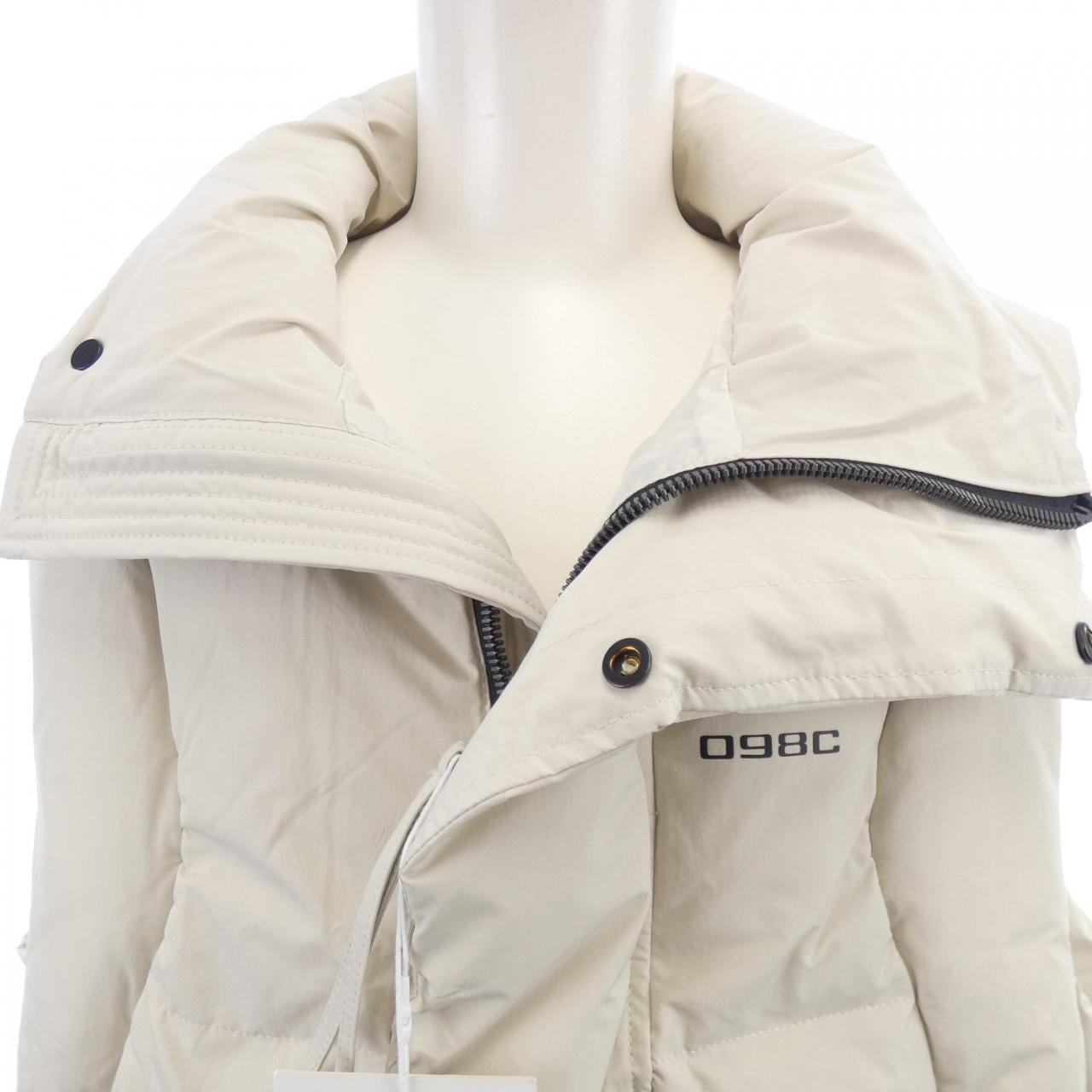 UABONI ダウンベスト