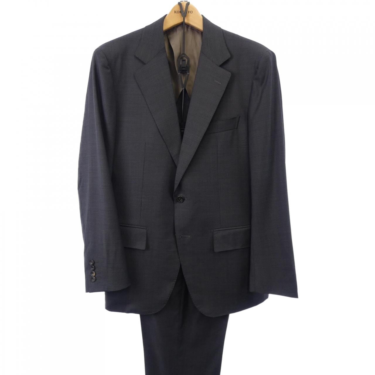 ゴタイリク GOTAIRIKU スーツ