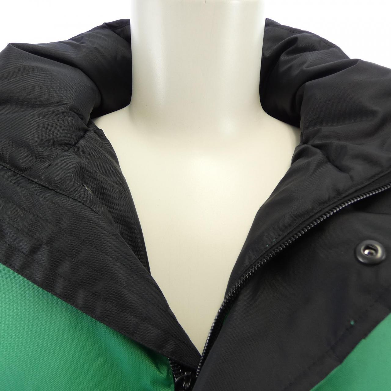 バレンシアガ BALENCIAGA 533912 TBQ03 ダウンジャケット