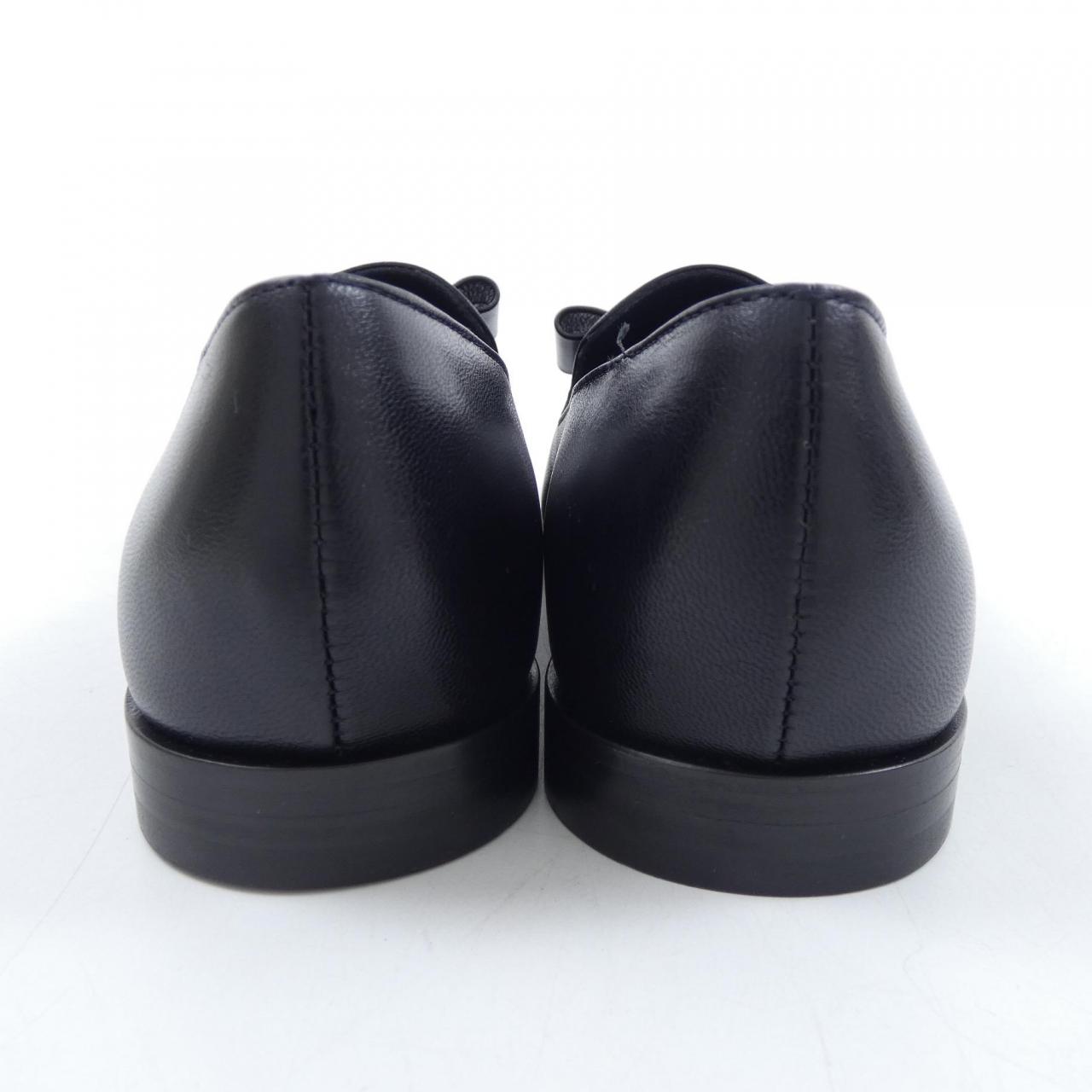 FERRAGAMO鞋