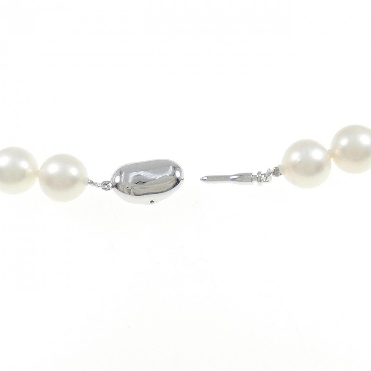 Silver clasp White Butterfly Pearl necklace 10.5-12.1mm