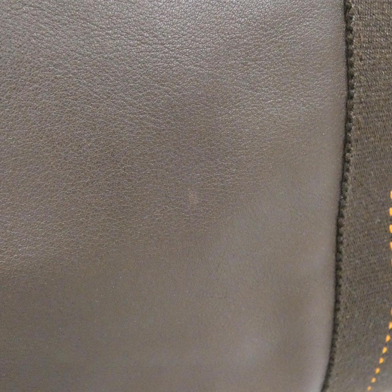 エルメス キャラバン ヴェルティカル MM 049022CK バッグ